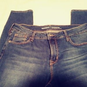 * * Women's skinny jeans